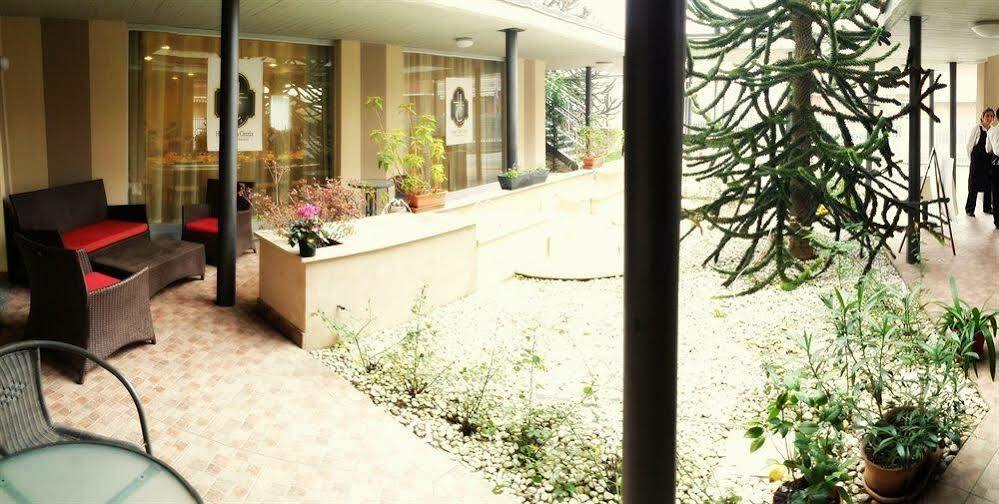Hotel Villa Cinzia Villanova Mondovi ภายนอก รูปภาพ